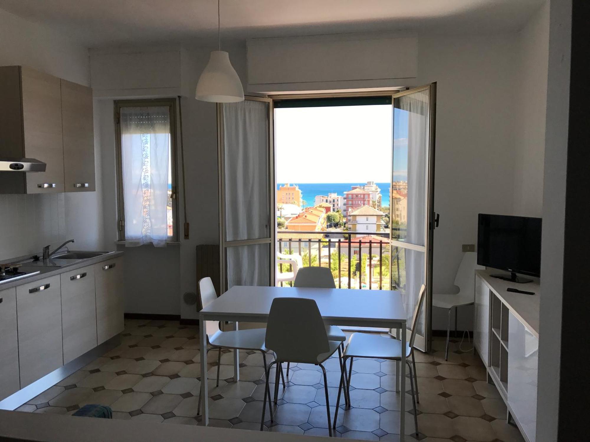 Bike And Breakfast Apartments Pietra Ligure Ngoại thất bức ảnh